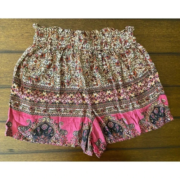 Angie NWT Small Beige & Pink Boho Paisley Print Paperbag  Elastic Waist Shorts - Picture 2 of 6